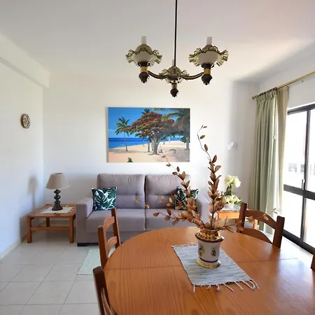 Carruna Aparthotel 2*